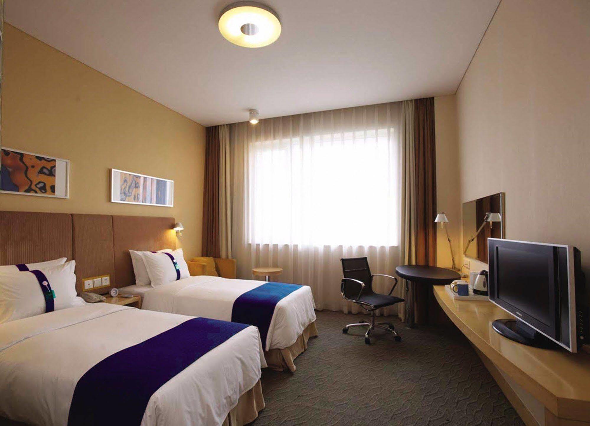 Holiday Inn Express Tangshan Downtown By Ihg Ngoại thất bức ảnh
